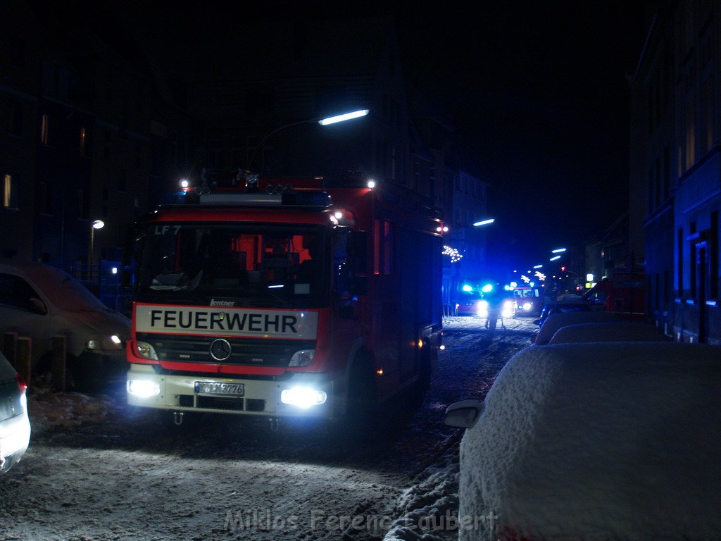 Feuer in Kueche Koeln Vingst Homarstr P678.JPG